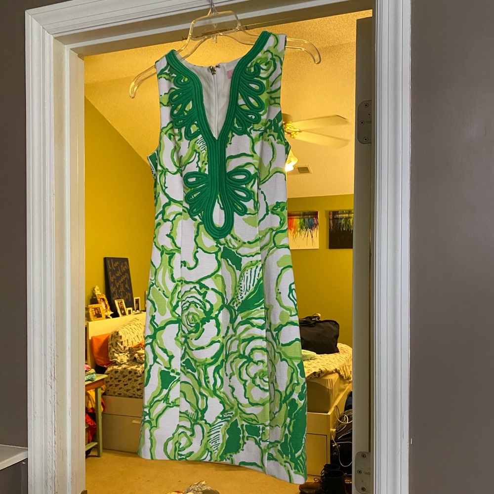 Stretchy shift dress